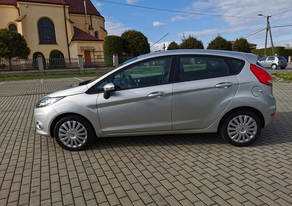 Ford Fiesta cena 22900 przebieg: 157000, rok produkcji 2012 z Kolbuszowa małe 232